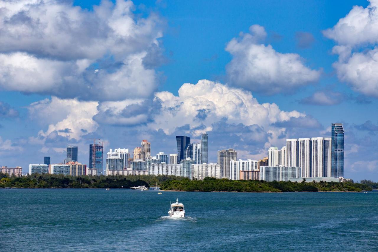 Ivory On The Bay Apartment Miami Beach Exterior photo